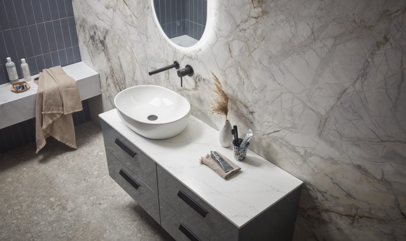 1200 Spruce with Bianco white worktop 16 9 film Cadence 0567 1200 Spruce with Bianco white worktop 16 9 film Cadence 0567