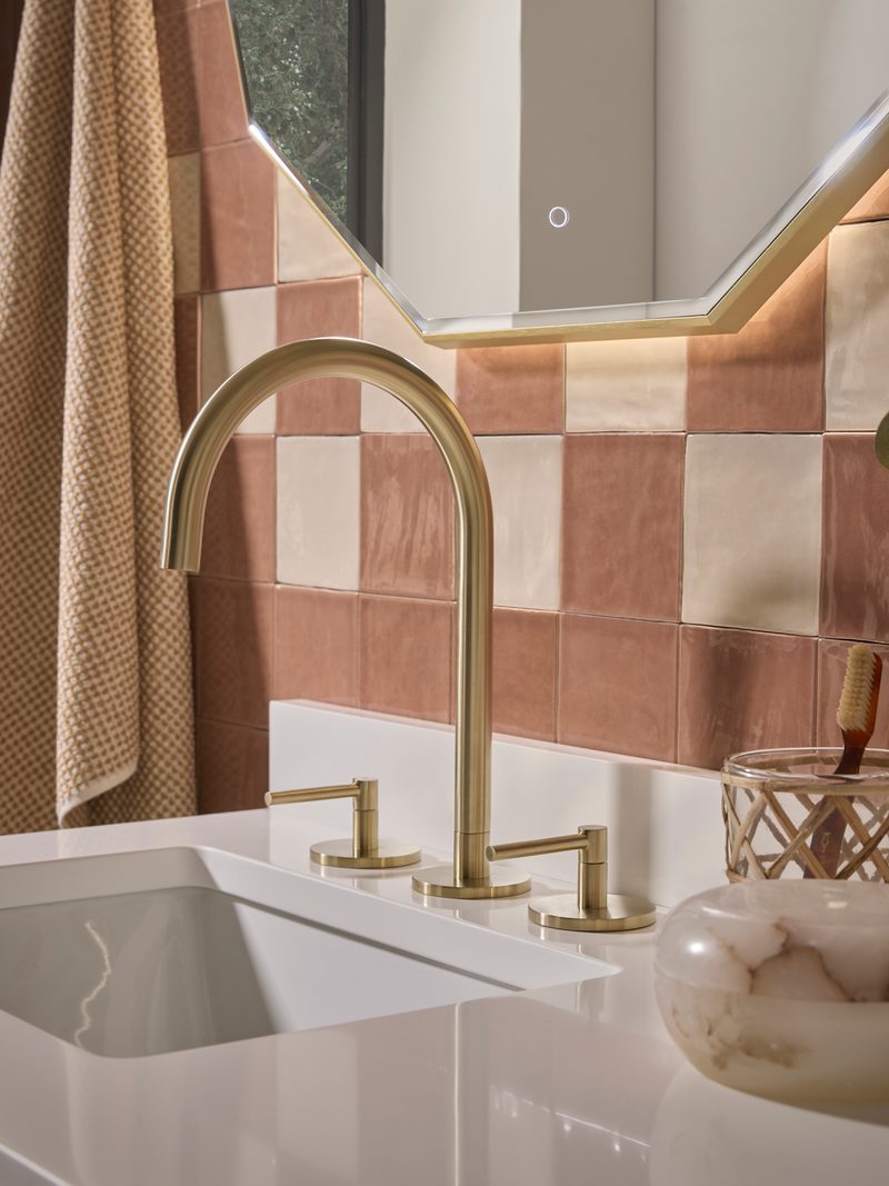 Cohort 3 TH Basin mixer Brass Lifestyle 1 Cohort 3 TH Basin mixer Brass Lifestyle 1