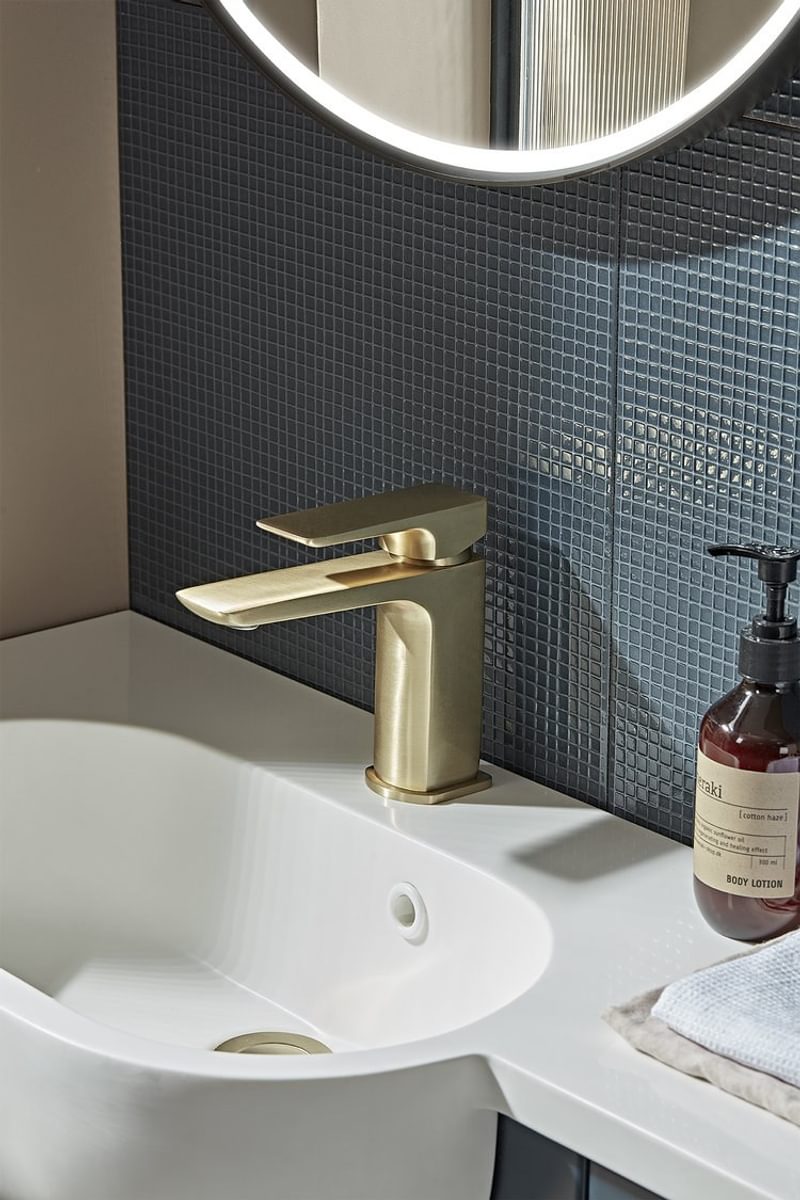 Elate Brass Tap Lifestyle T241104 Elate Brass Tap Lifestyle T241104