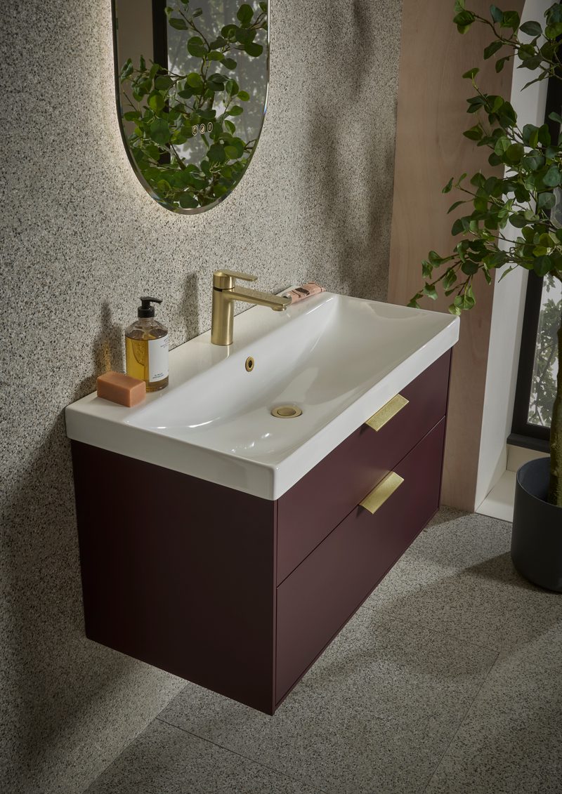 Faber 800 Wall Mounted Unit Burgundy Lifestyle 3 Faber 800 Wall Mounted Unit Burgundy Lifestyle 3