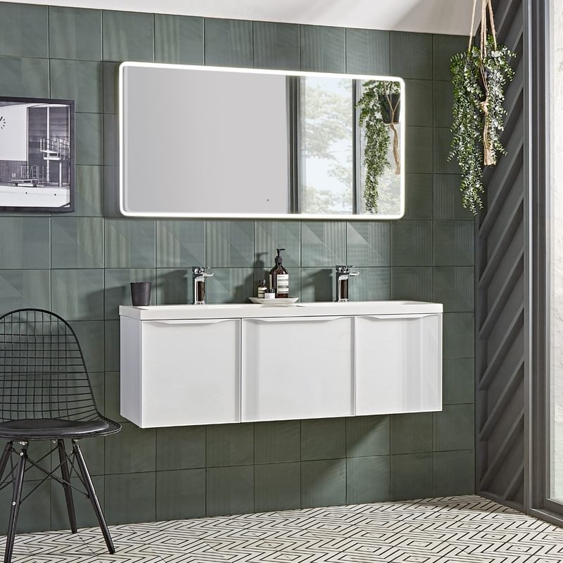 Frame 1200mm Gloss white lifestyle Frame 1200mm Gloss white lifestyle