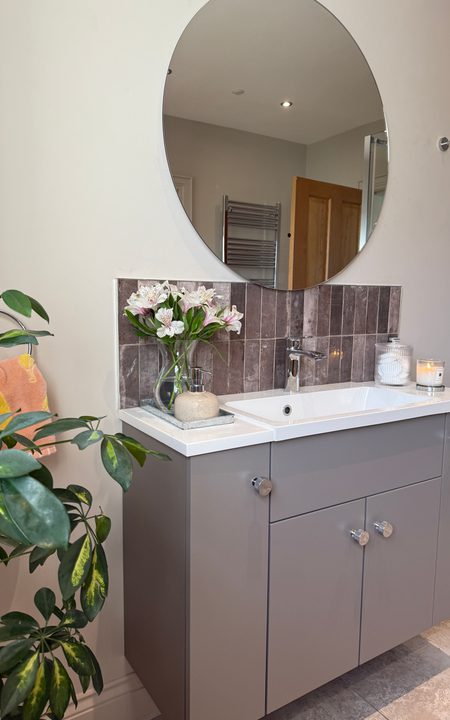 Six at no 5 - Bathroom Renovation Six at no 5 - Bathroom Renovation