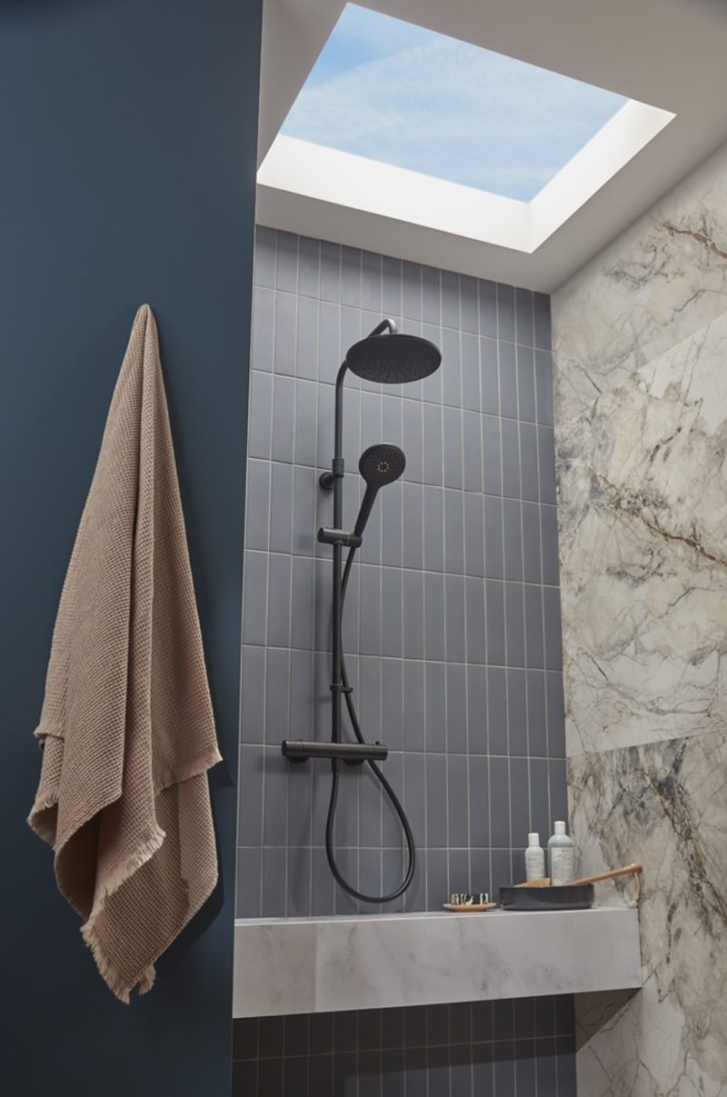 Merit Black Push Button Water Off Lifestyle Merit Black Push Button Water Off Lifestyle