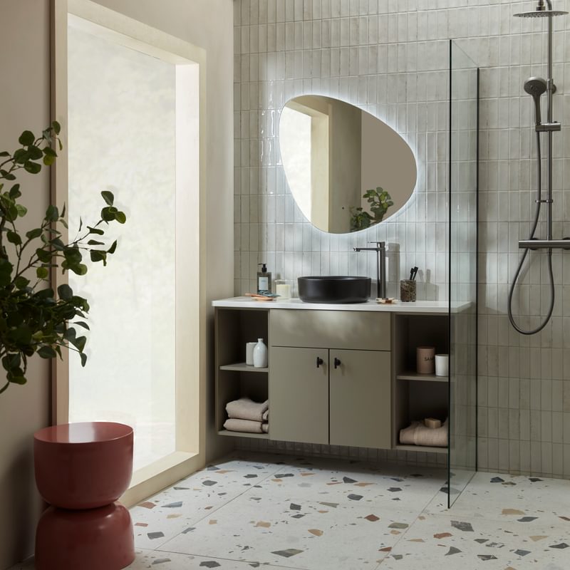 Muse Stone Grey FF angle shot lifestyle square 2 Muse Stone Grey FF angle shot lifestyle square 2