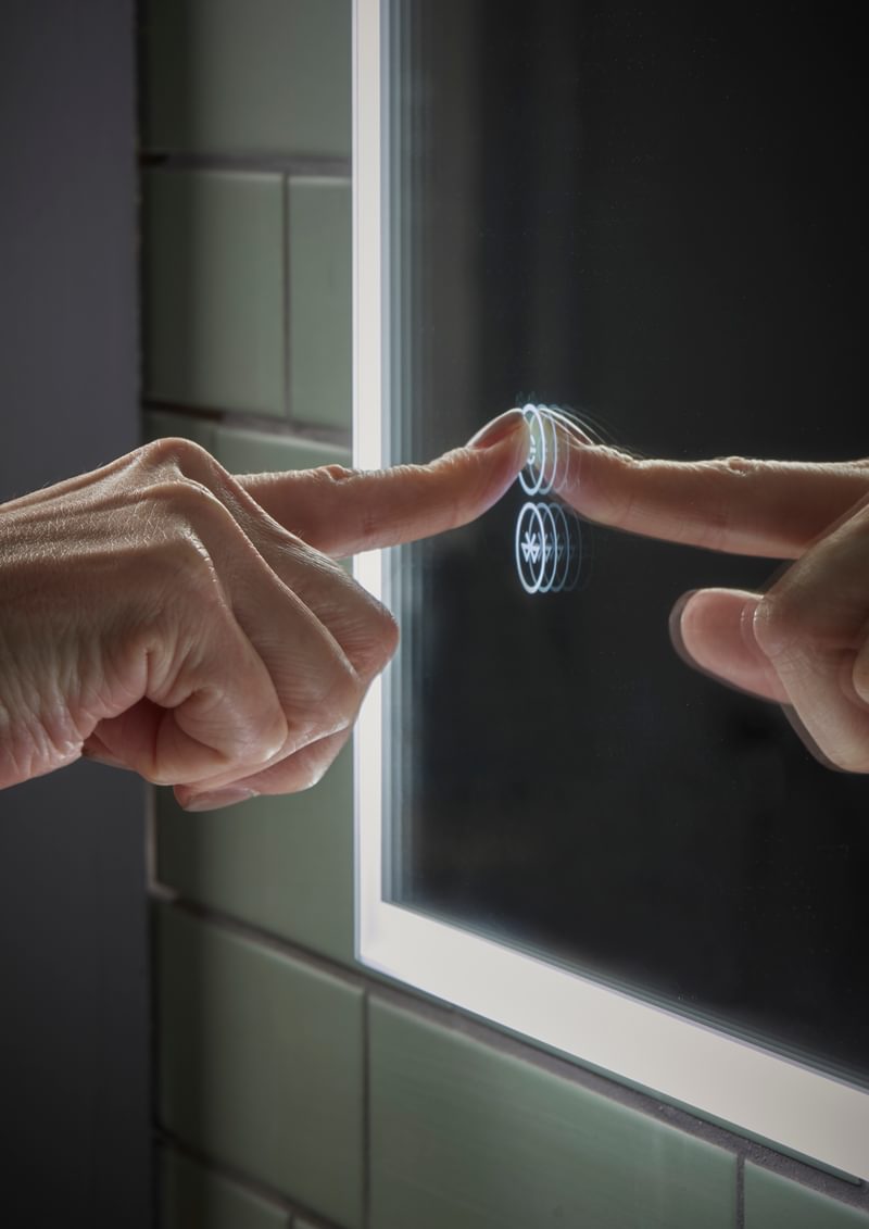 Resonate Rectangle Mirror Sensor Detail Resonate Rectangle Mirror Sensor Detail