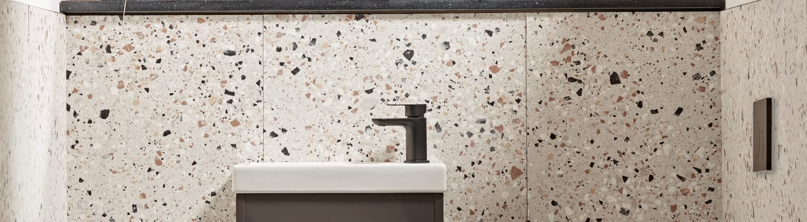 Tips for creating a contemporary bathroom
