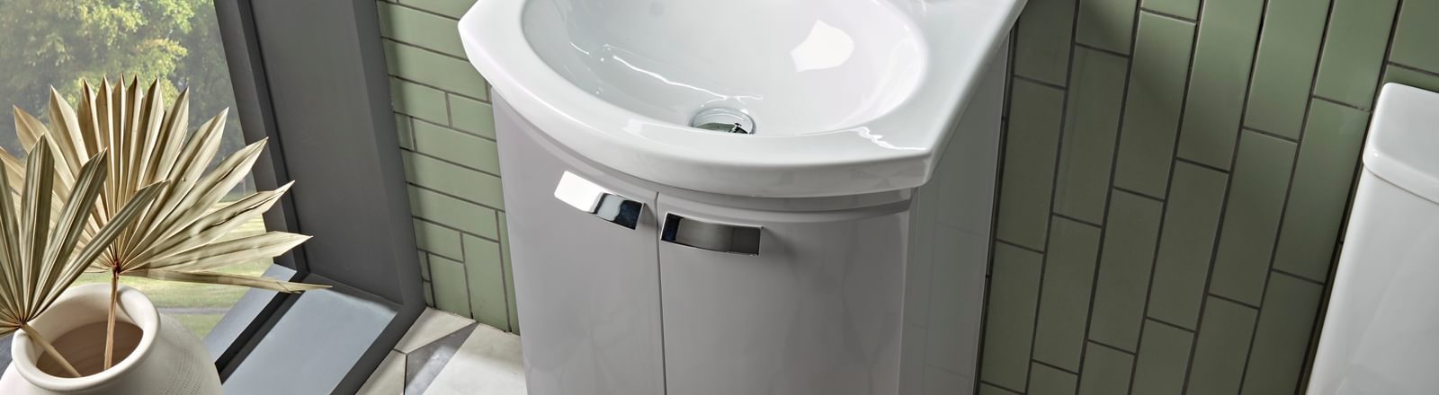 How to create a stylish compact bathroom space