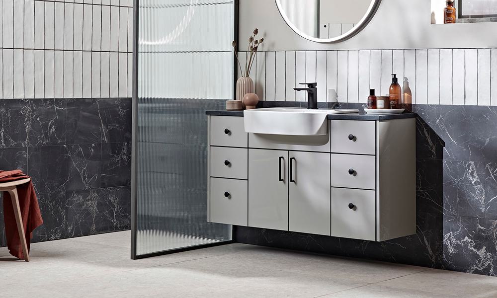 Vetro Grey Fitted Furniture roomset with Frame mirror 800 lifestyle