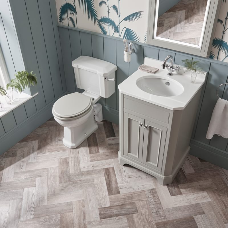 Vitoria 600 US Pebble Grey square lifestyle Vitoria 600 US Pebble Grey square lifestyle