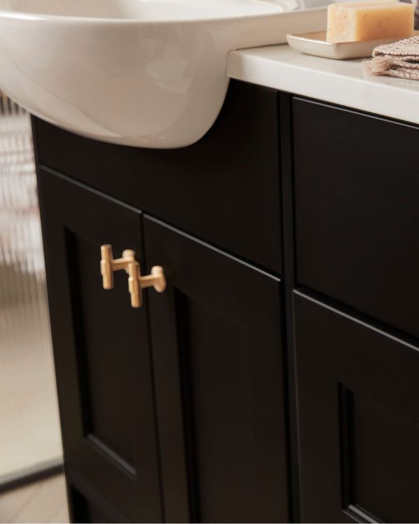 Burford Black Get the Look Fitted Furniture Hotspot Image 2
