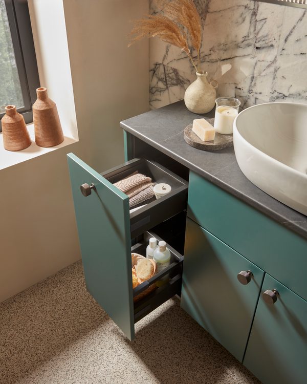 Calm Viridium Green Lifestyle 0686