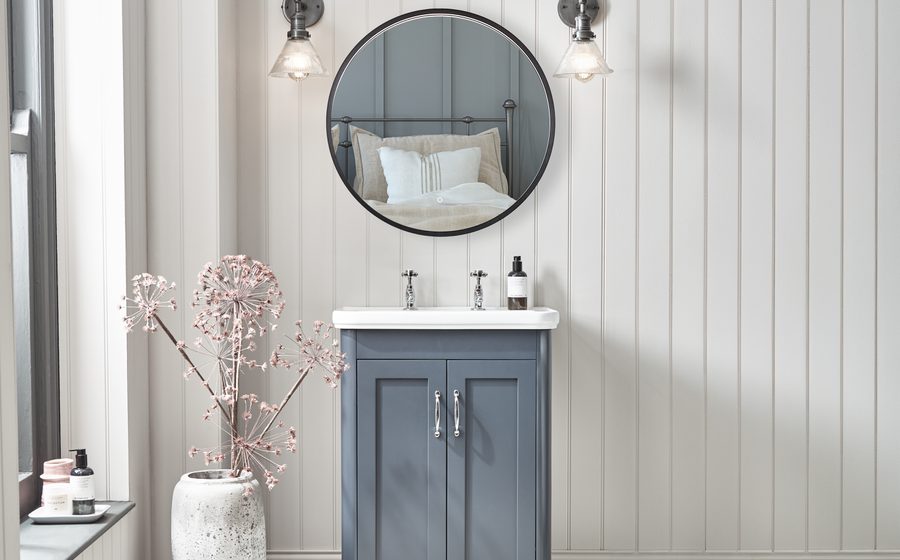 A Traditional Ensuite