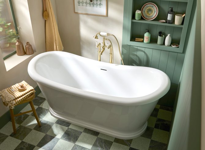 Marston Roll Top Bath Detail Marston Roll Top Bath Detail