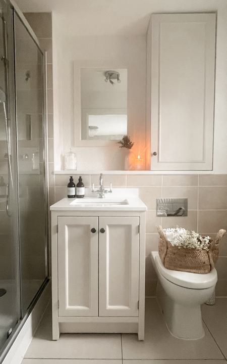 Real Bathrooms - Floralie Home