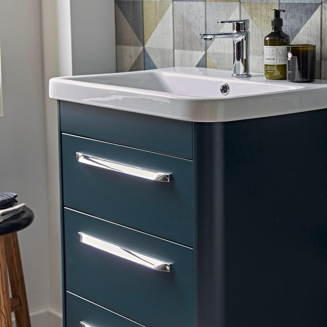 600mm midnight grey freestanding 3 drawer wash unit lifestyle