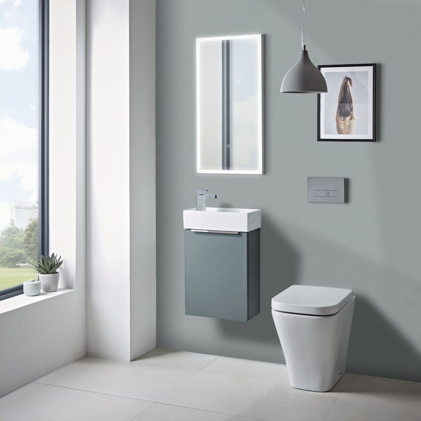 Alto 400 x 700 Mirror lifestyle Alto 400 x 700 Mirror lifestyle