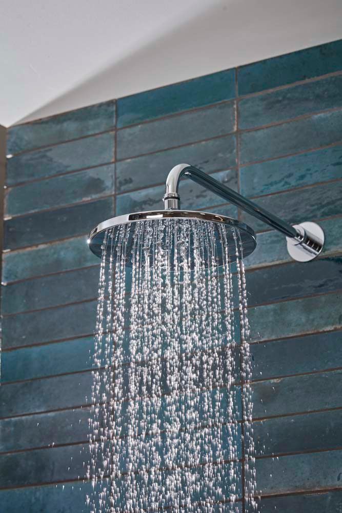 Axiom Shower Head Water On slide image Axiom Shower Head Water On slide image