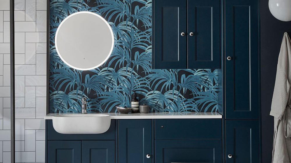 Burford in Derwent Blue slide image Burford in Derwent Blue slide image