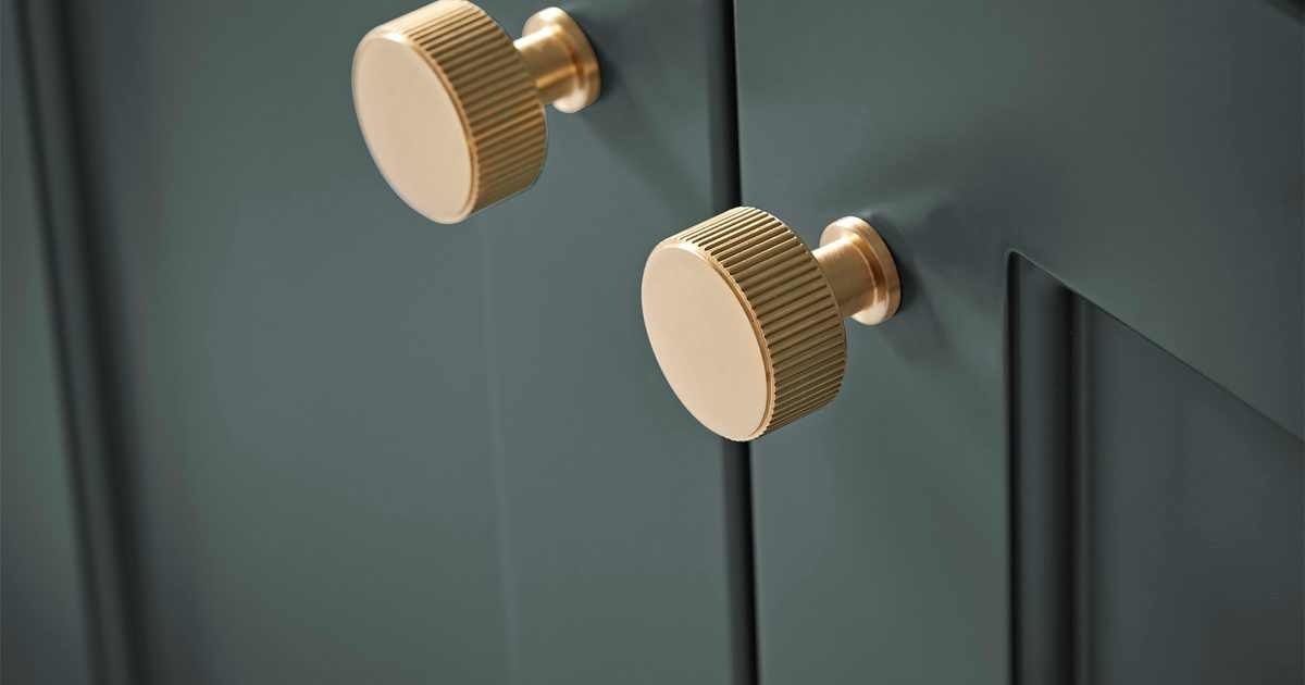 Gold Handle Roper Rhodes Fresno Knob in Brass | Bathroom Furniture Handles | Roper Rhodes