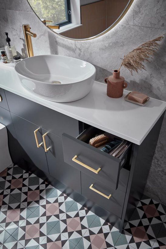 Calm Fitted grey drawer open Detail 21212 Calm Fitted grey drawer open Detail 21212