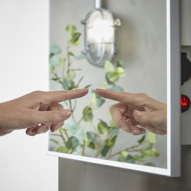 Charge Mirror Hand Detail Charge Mirror Hand Detail