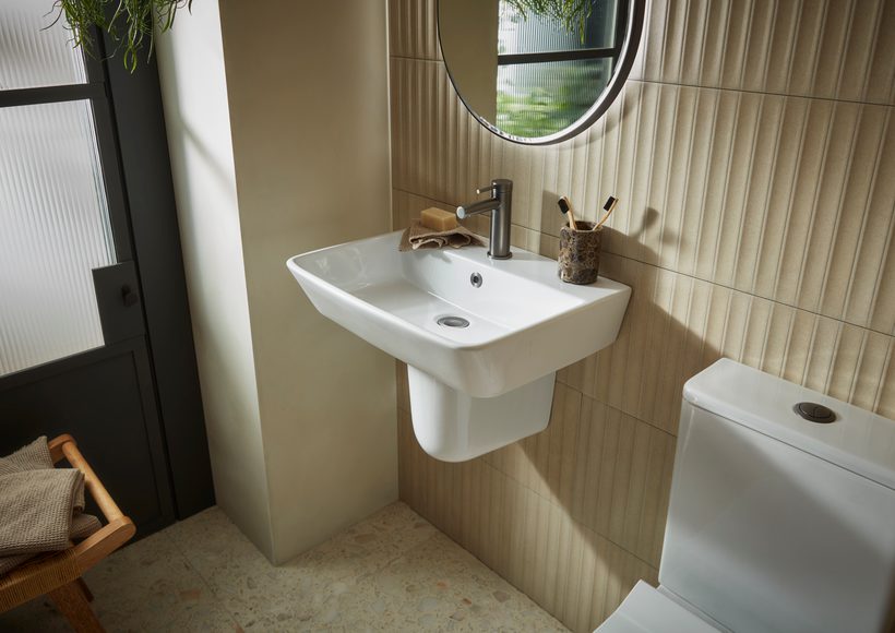 Compass Square Basin Detail Lifestyle Compass Square Basin Detail Lifestyle