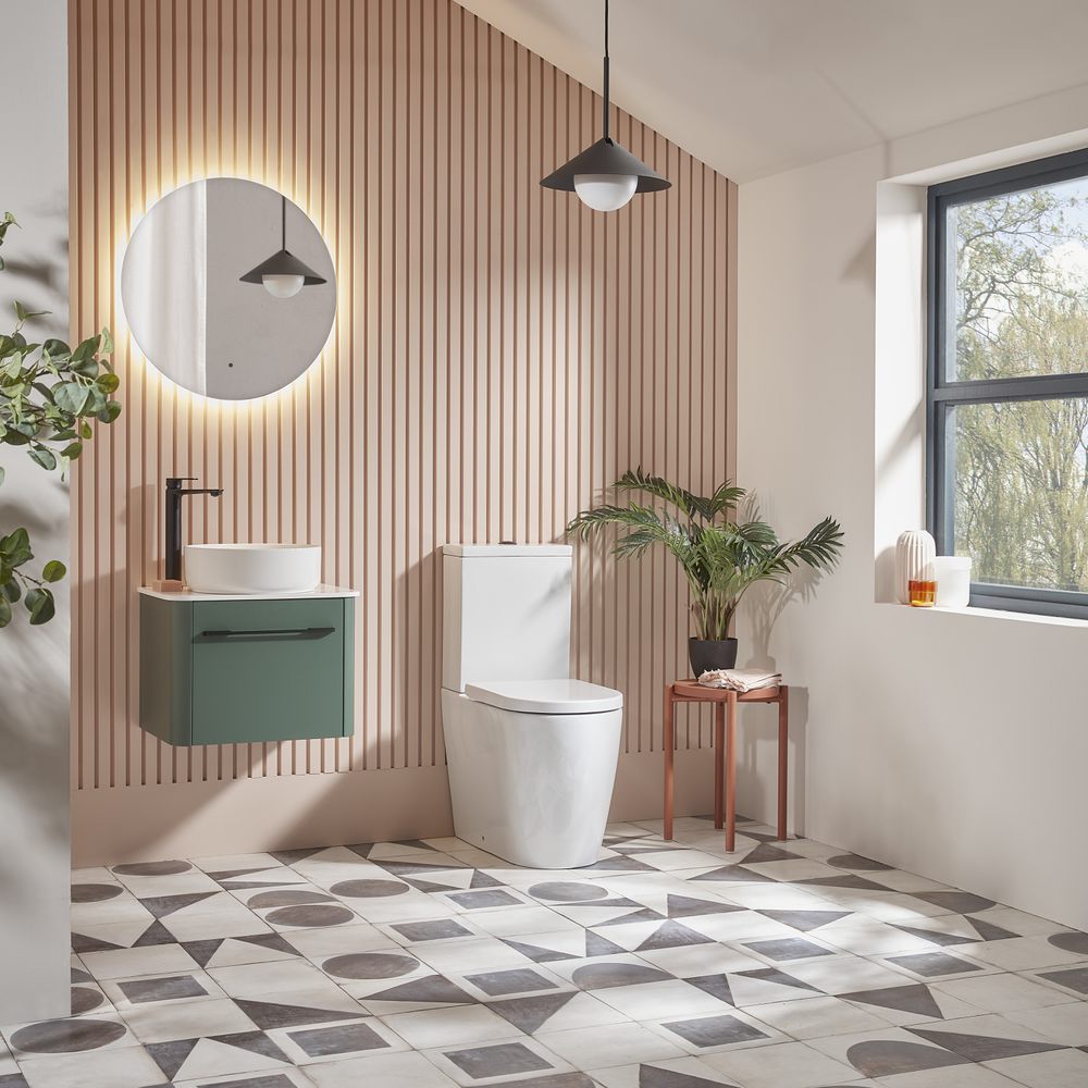 Contour 500 WM Nordic Green with Sky WC Lifestyle slide image Contour 500 WM Nordic Green with Sky WC Lifestyle slide image