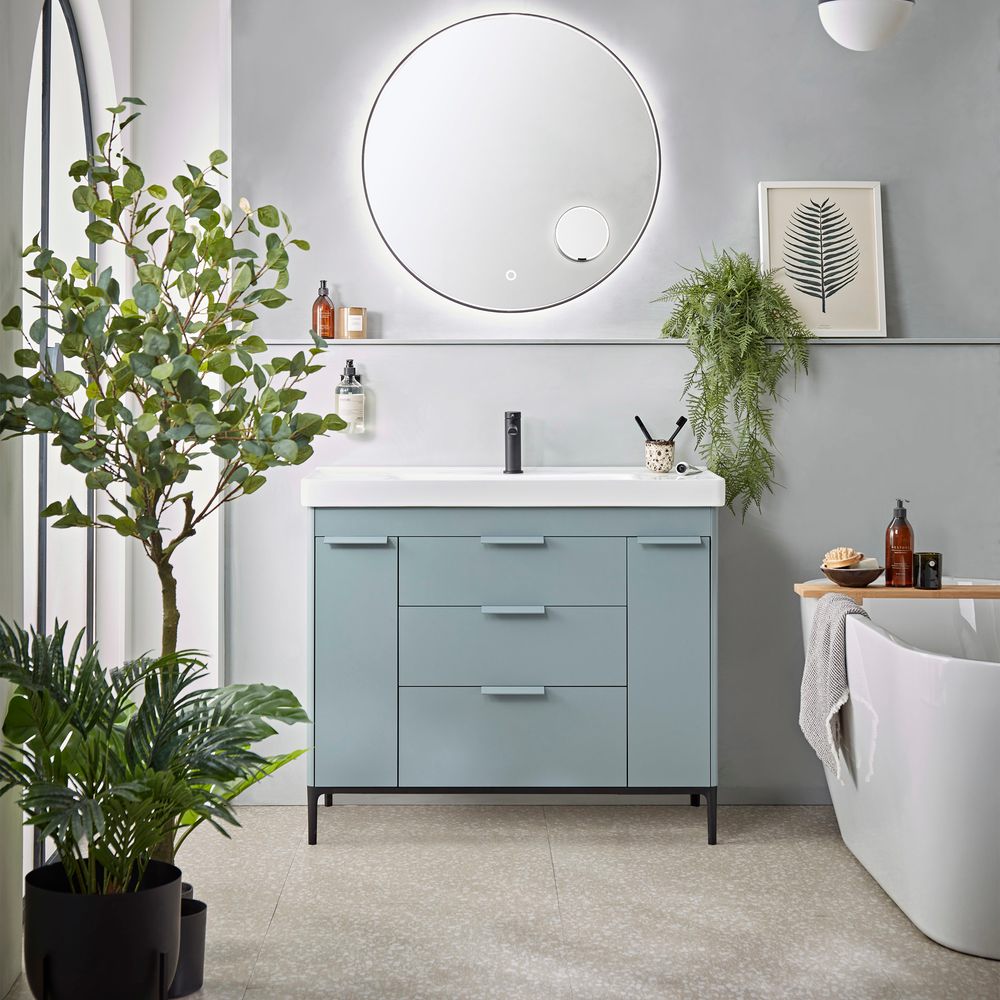 Fairmont 1000 Agave front lifestyle copy slide image Fairmont 1000 Agave front lifestyle copy slide image