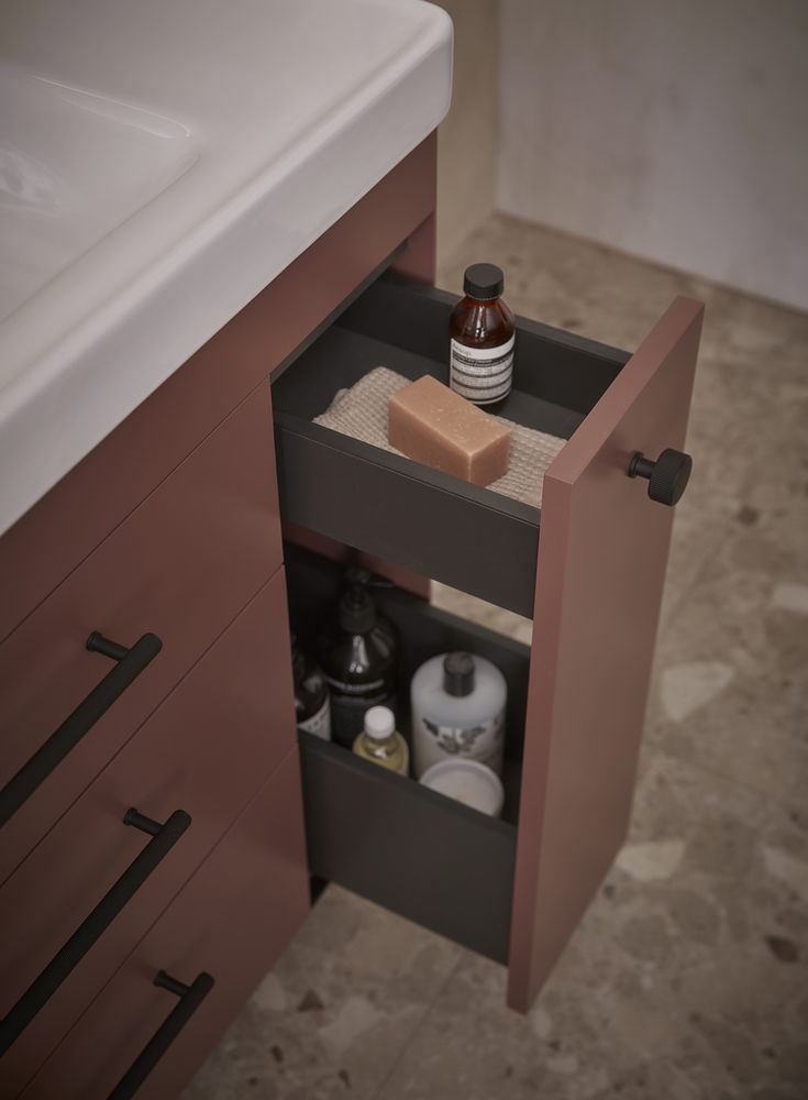 Fairmont Terra Drawer Iso Open Drawer Lifestyle slide image Fairmont Terra Drawer Iso Open Drawer Lifestyle slide image