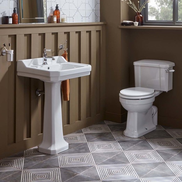 Harrow Square basin and pedestal with close coupled WC lifestyle v3