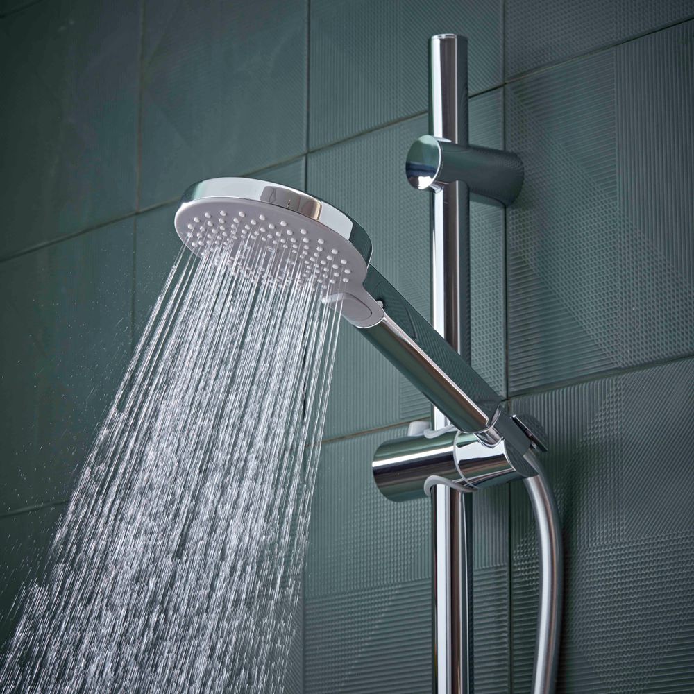Joy Push Button Valve Headset Detail Water On Rain Lifestyle slide image Joy Push Button Valve Headset Detail Water On Rain Lifestyle slide image