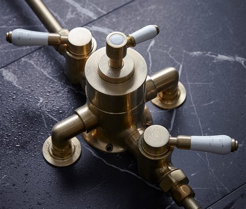 Keswick Dual Function Exposed Shower System Video