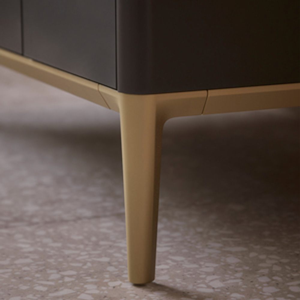 Optional 800 Leg set Brushed Brass 1065384 slide image Optional 800 Leg set Brushed Brass 1065384 slide image