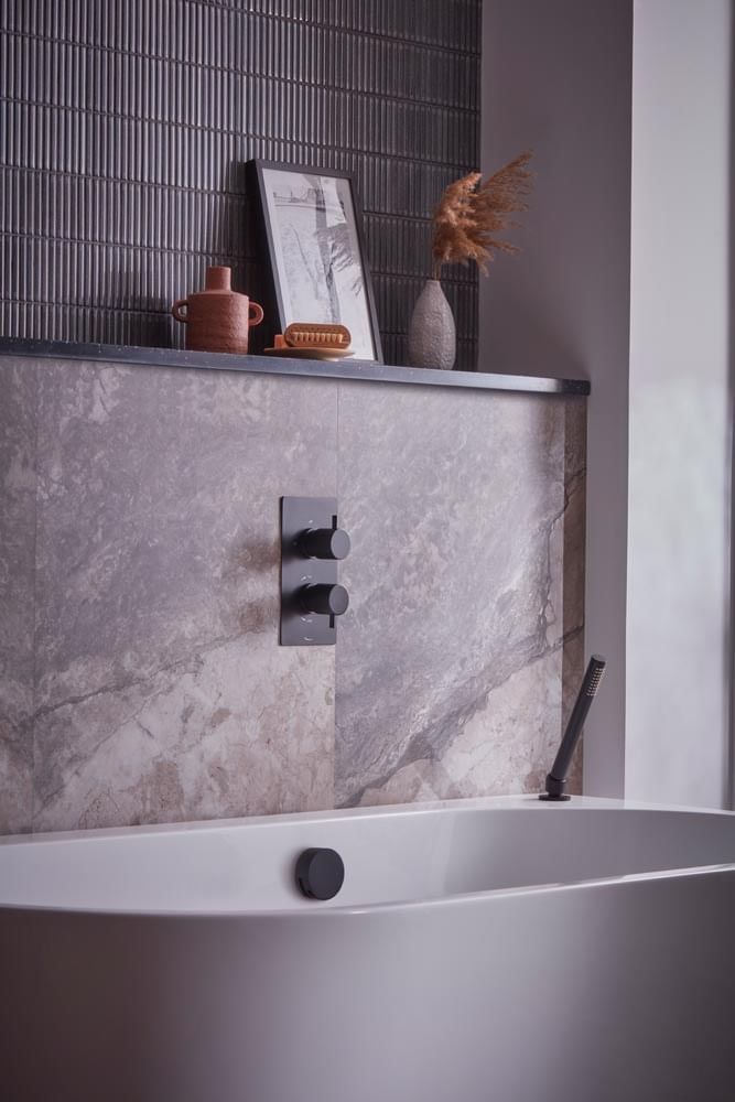 Quantum Smartflow black SQT1618 slide image Quantum Smartflow black SQT1618 slide image