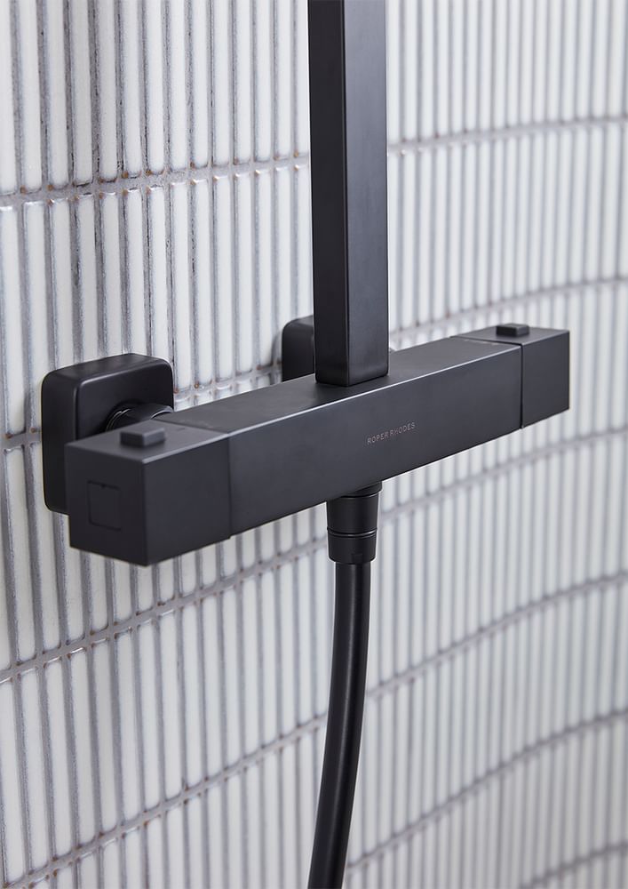 Recite Black Bar Valve Detail slide image Recite Black Bar Valve Detail slide image