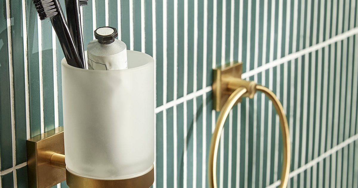 Square Bathroom Accessories | R2 Bathrooms