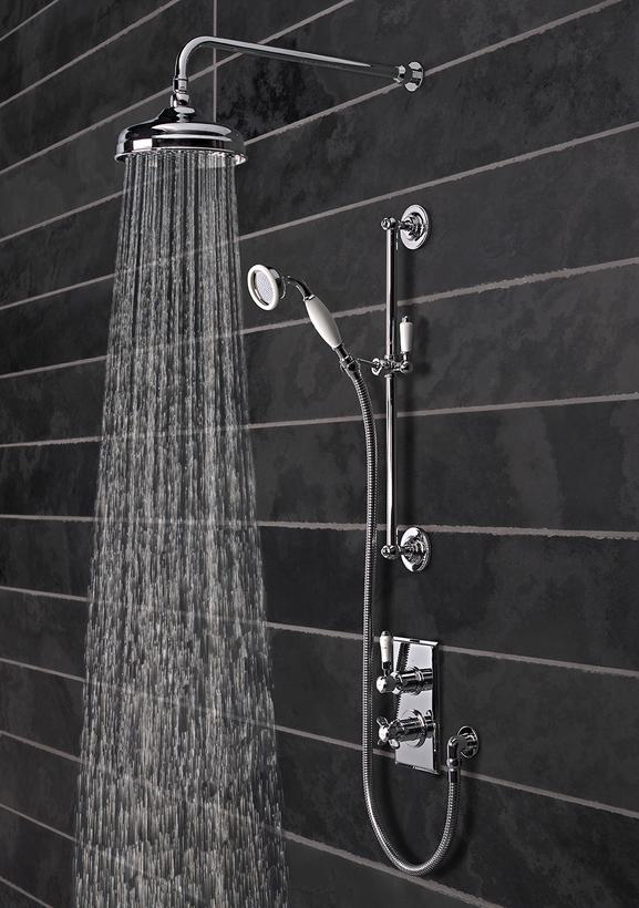 SVA1615 Varsity shower system lifestyle