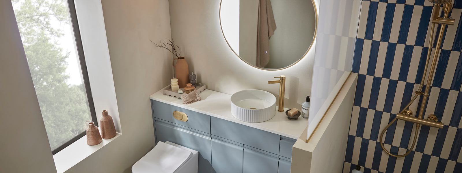 Scribe Mineral Blue Lifestyle 0622