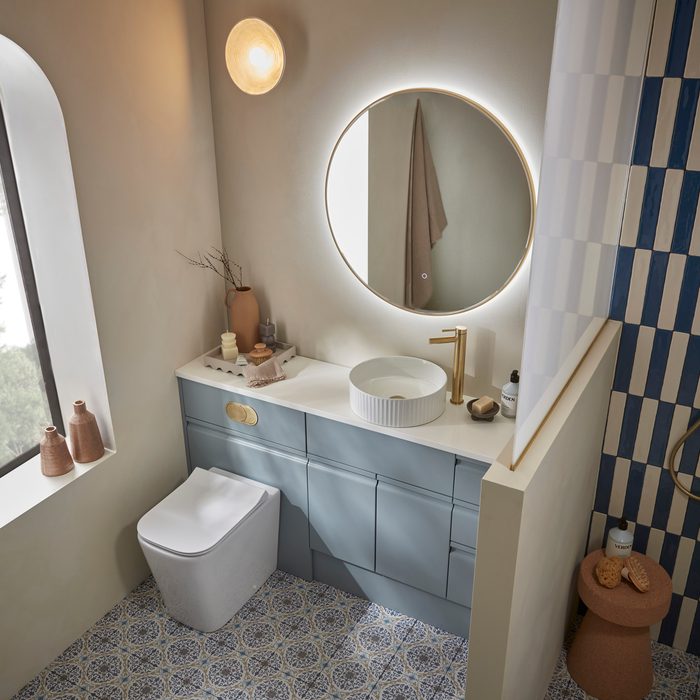 Scribe Mineral Blue Lifestyle 0622