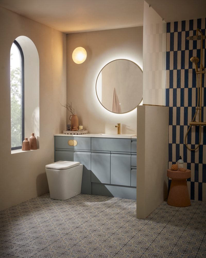 Scribe Mineral Blue Lifestyle 0674