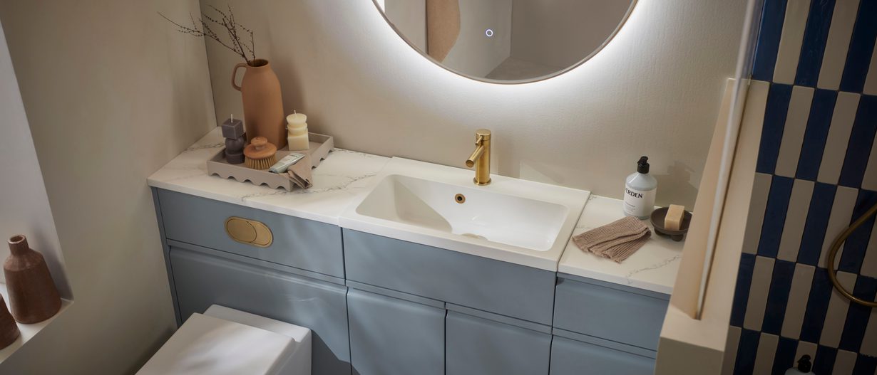 Scribe Mineral Blue Lifestyle 0690