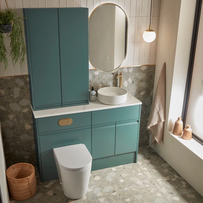 Scribe Viridian Green Lifestyle 1348