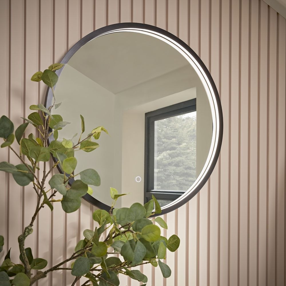 Stealth 600 Black Mirror On slide image Stealth 600 Black Mirror On slide image