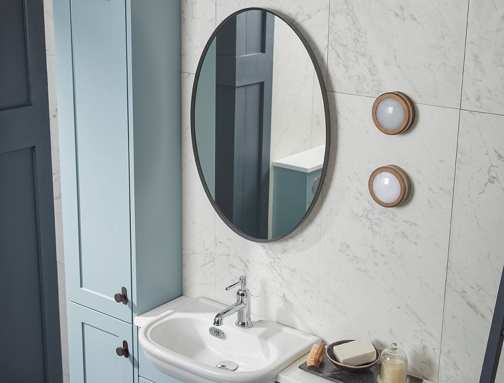 TAV Legacy 1800 run slim Mineral Blue A4 ISO Lifestyle