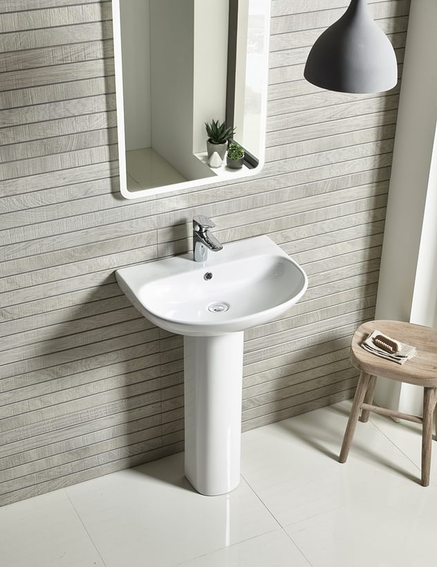 Tavistock Orbit sanitaryware with mirror lifestyle Tavistock Orbit sanitaryware with mirror lifestyle