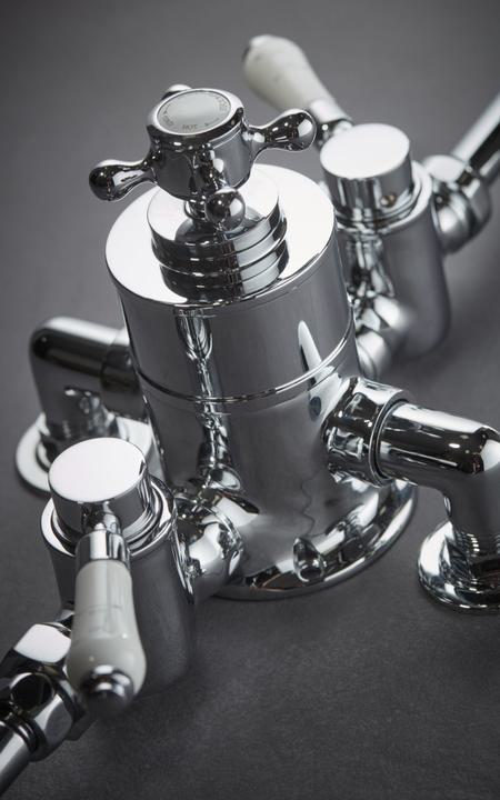 The Complete Guide to Shower Valves and Shower Controls