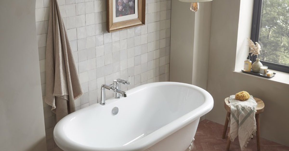 Roper Rhodes Portrait Widcombe Double Ended Roll Top Freestanding Bath 1500 | Roper Rhodes