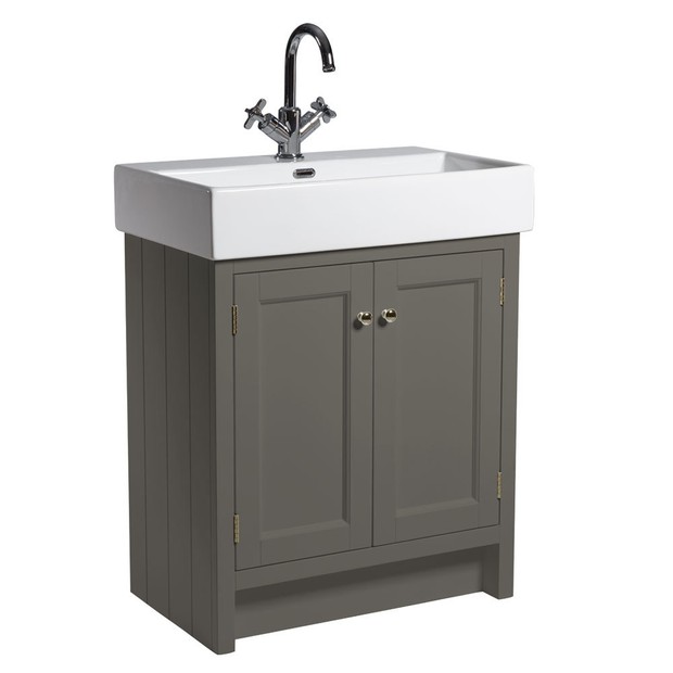 700mm traditional shaker style bathroom furniture