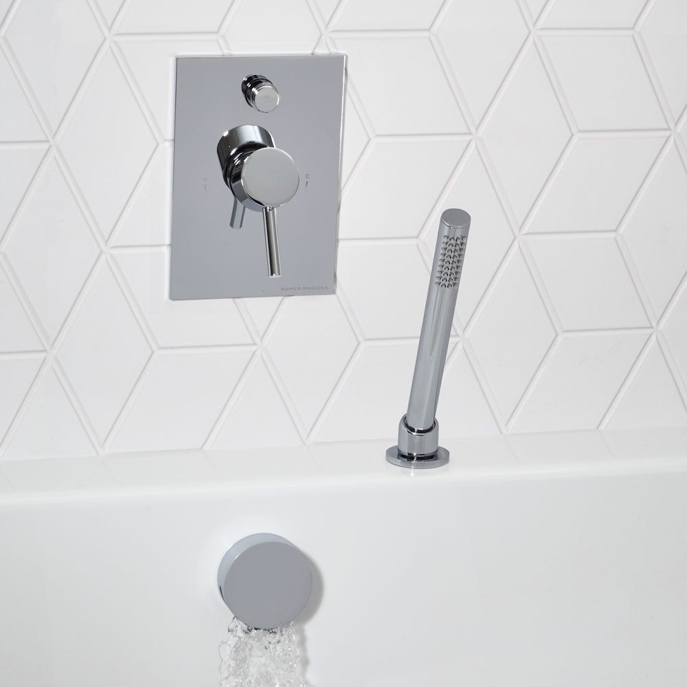 round style concealed diverter bath shower valve slide image